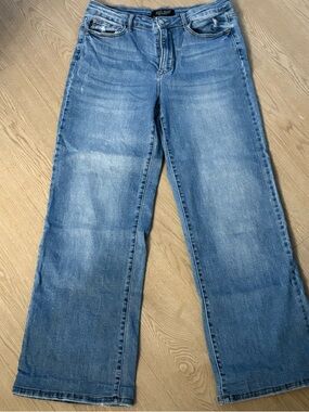 Judy Blue Light Blue Wide-Leg Jeans